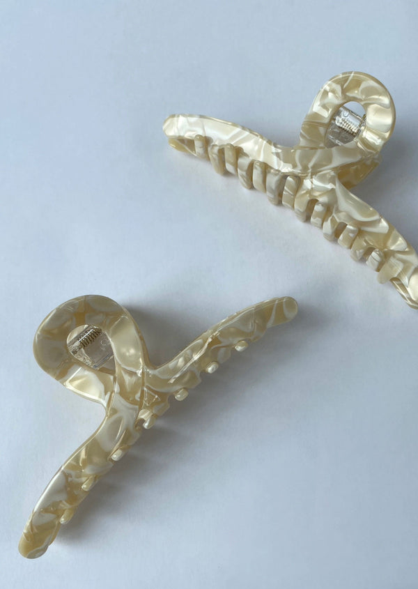 TWIST CLAW CLIP IVORY